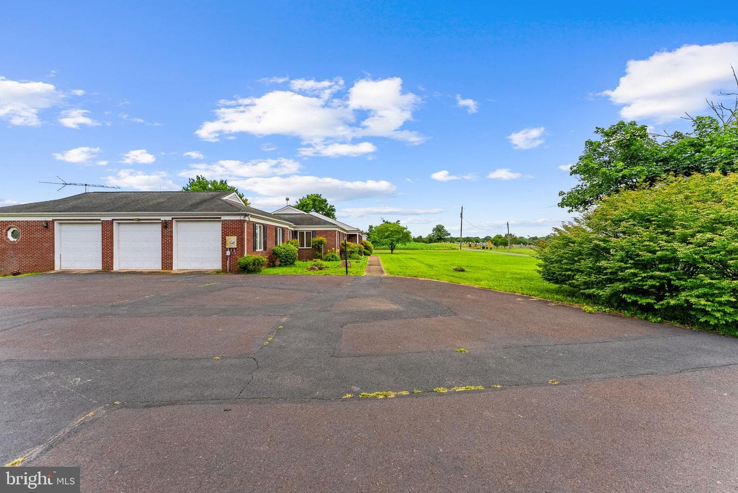 11889 Cemetery Road photo 63