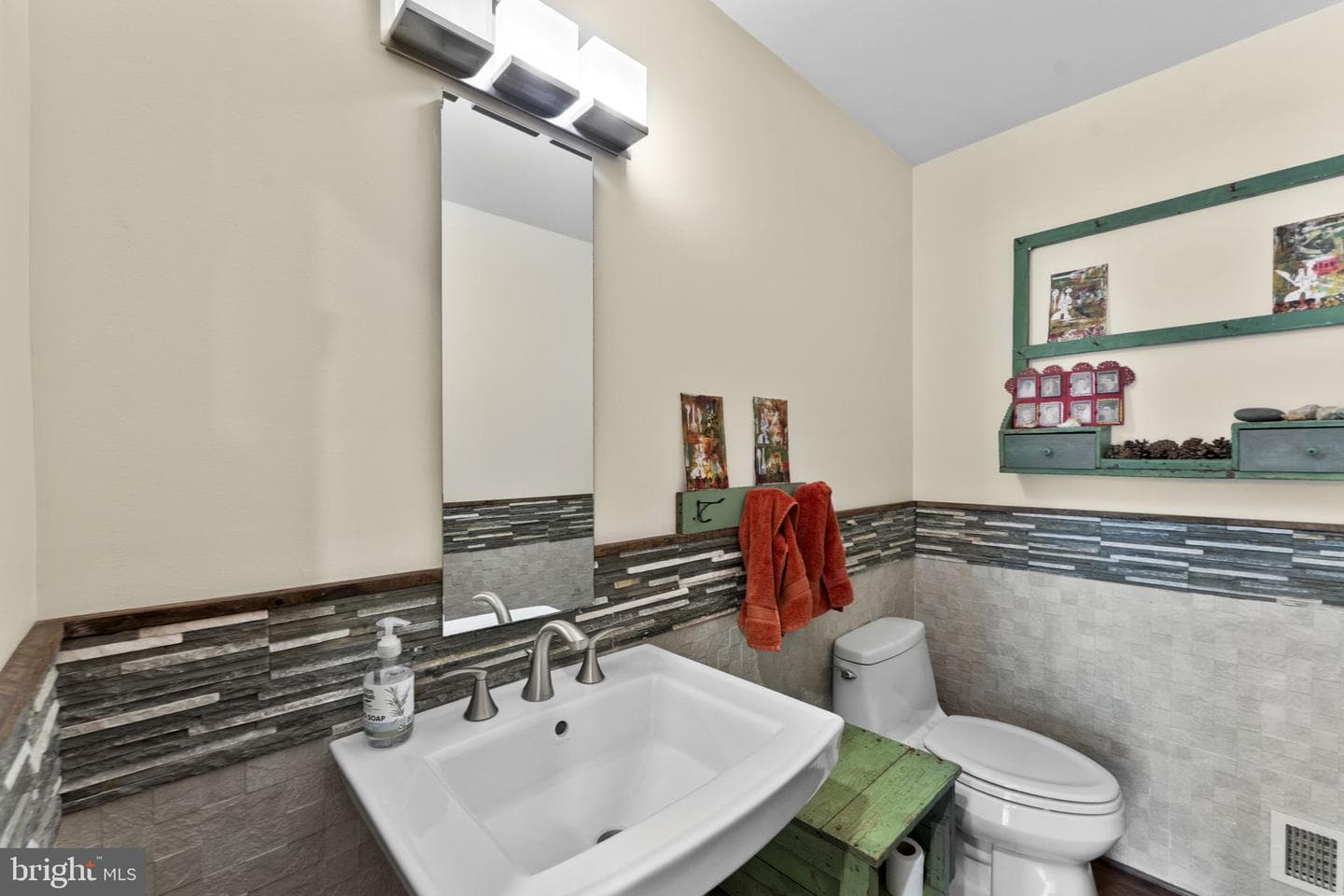 7923 Cub Drive photo 13