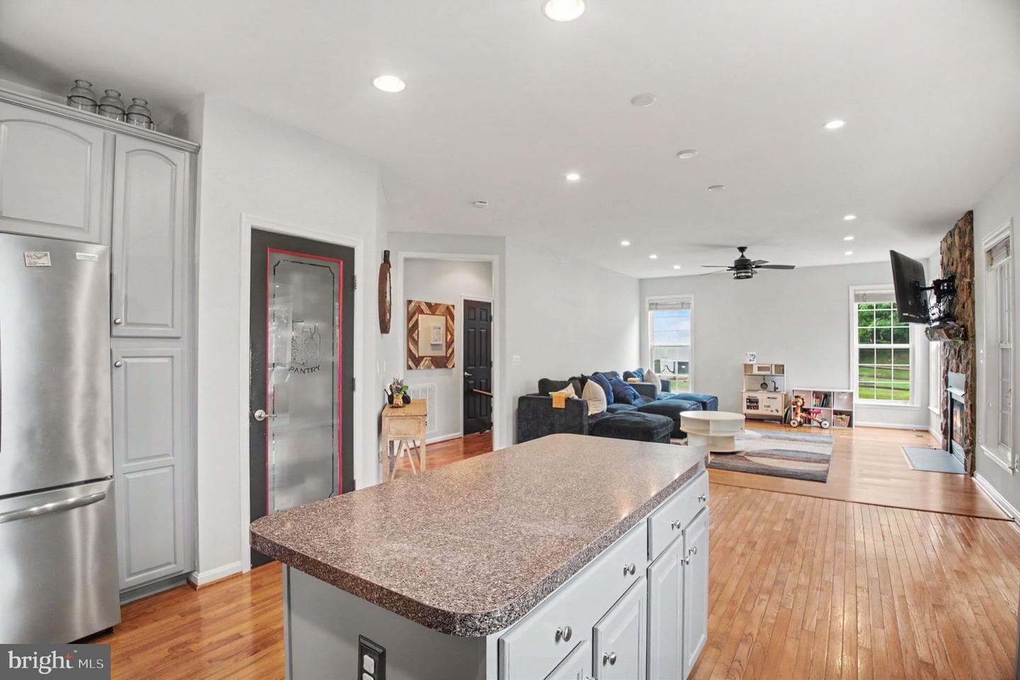 4056 Shrayer Court photo 10
