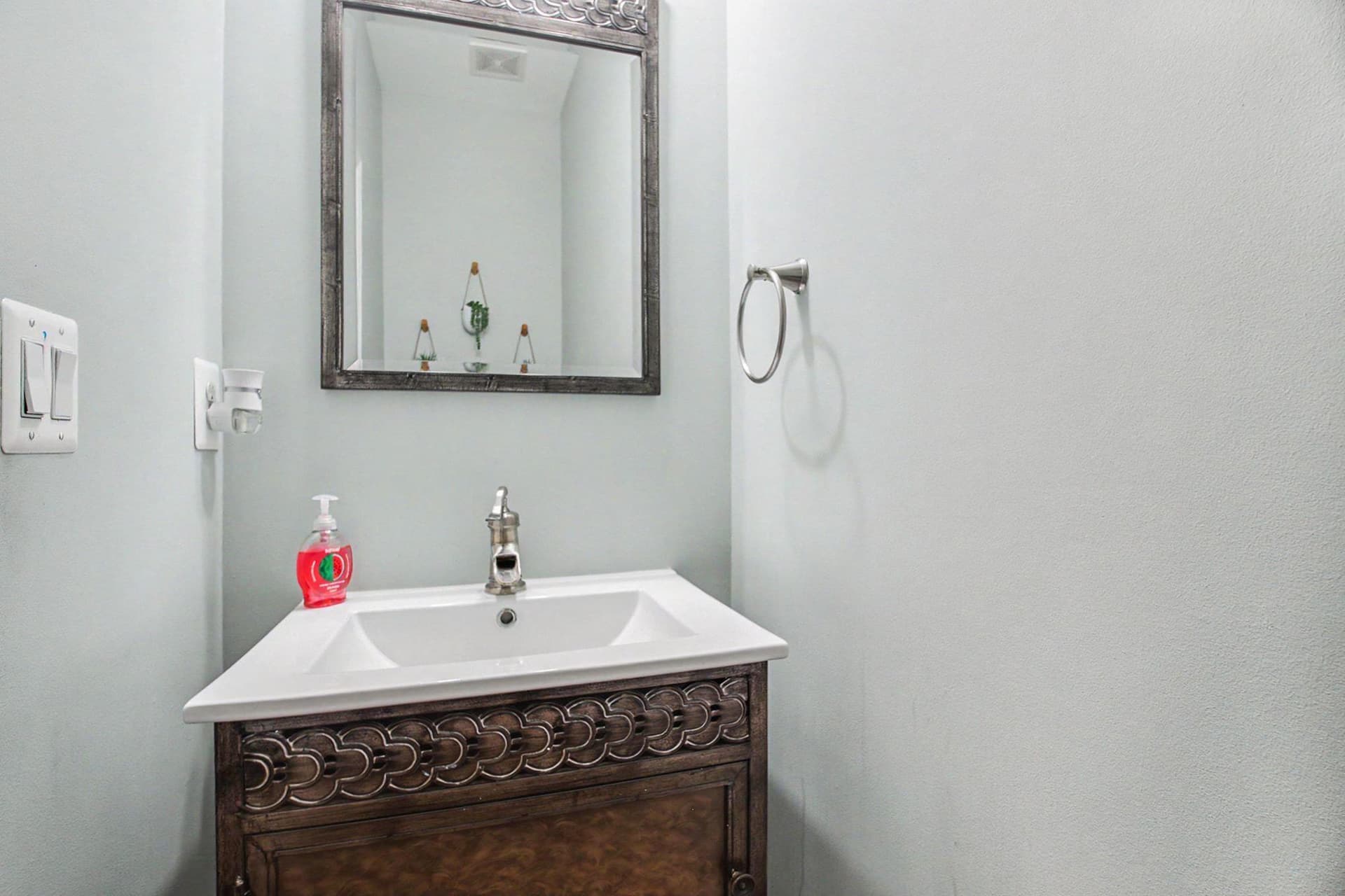 4056 Shrayer Court photo 17