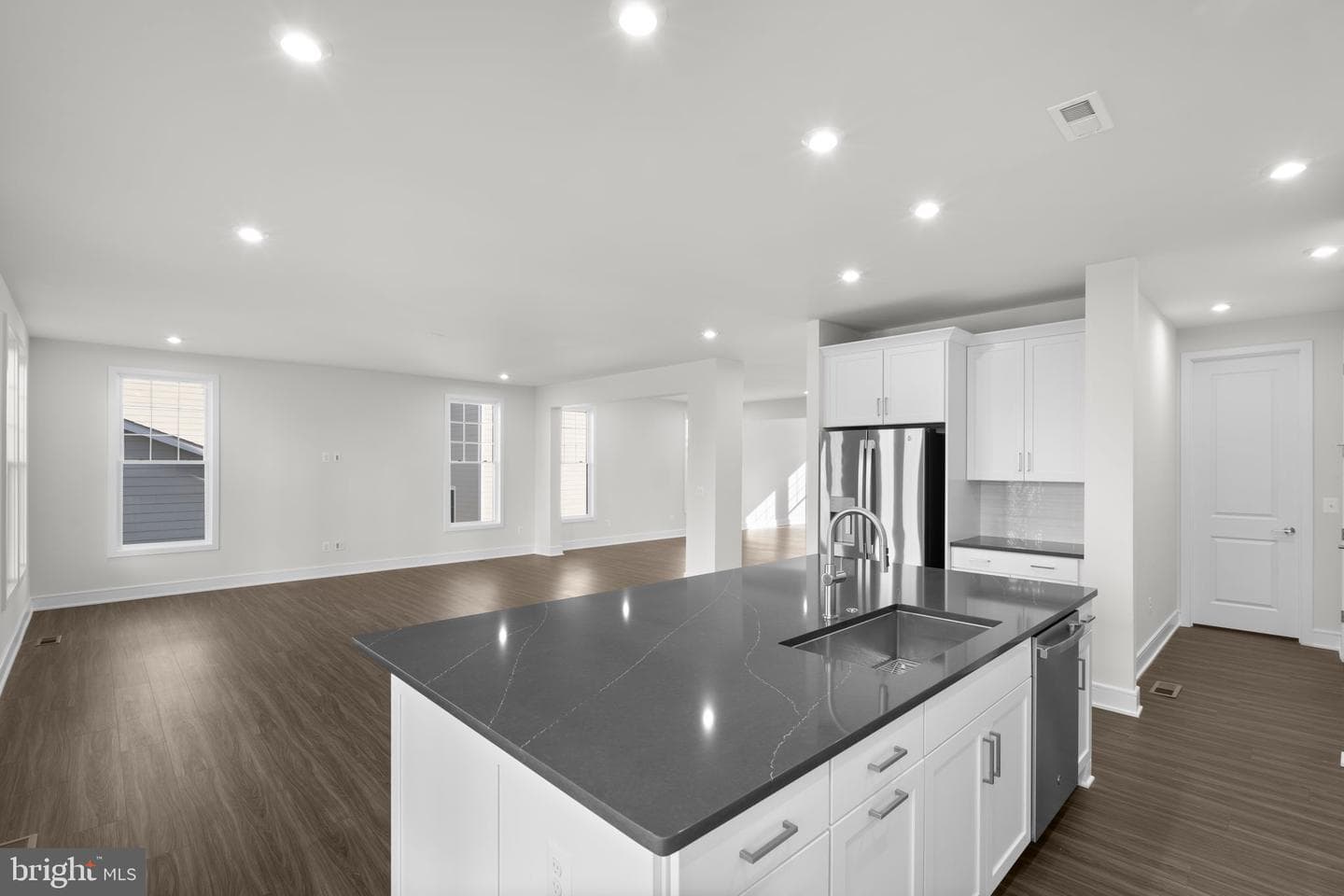2611 Blue Ridge Avenue photo 9