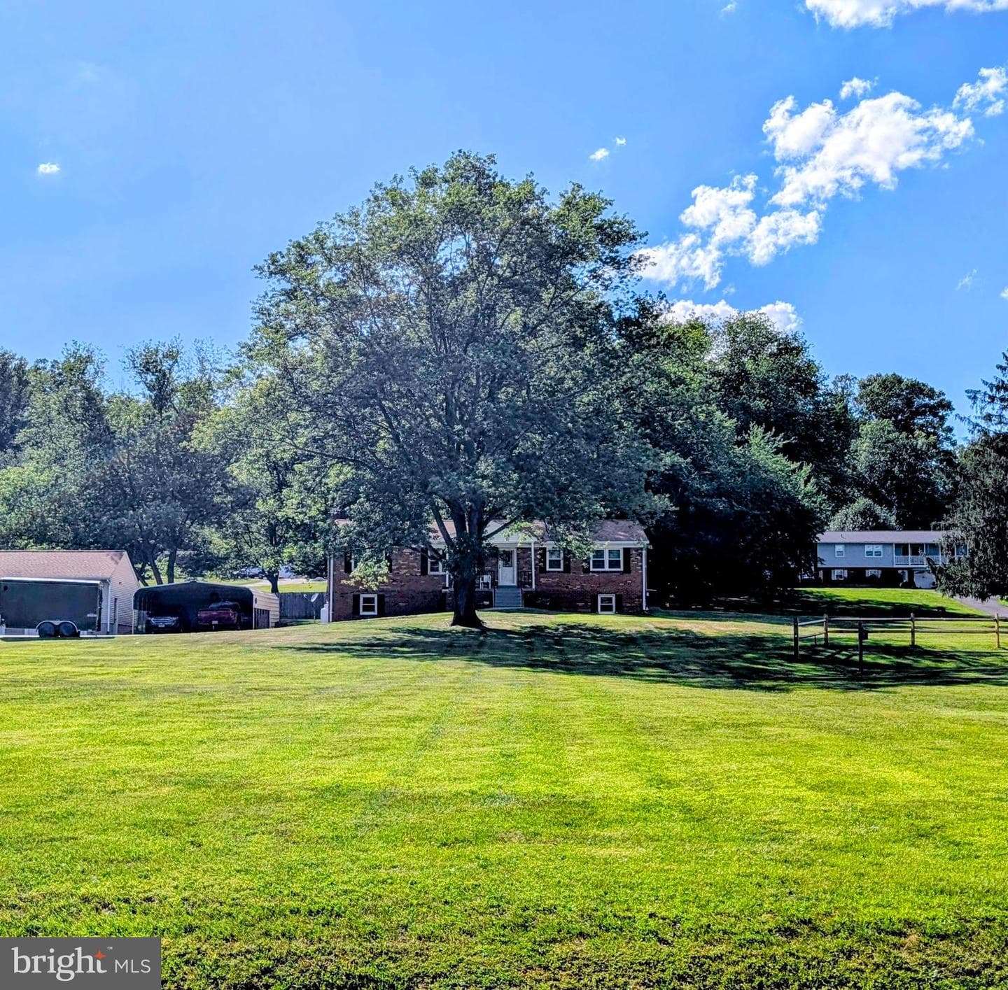 4586 Hillside Court photo 1