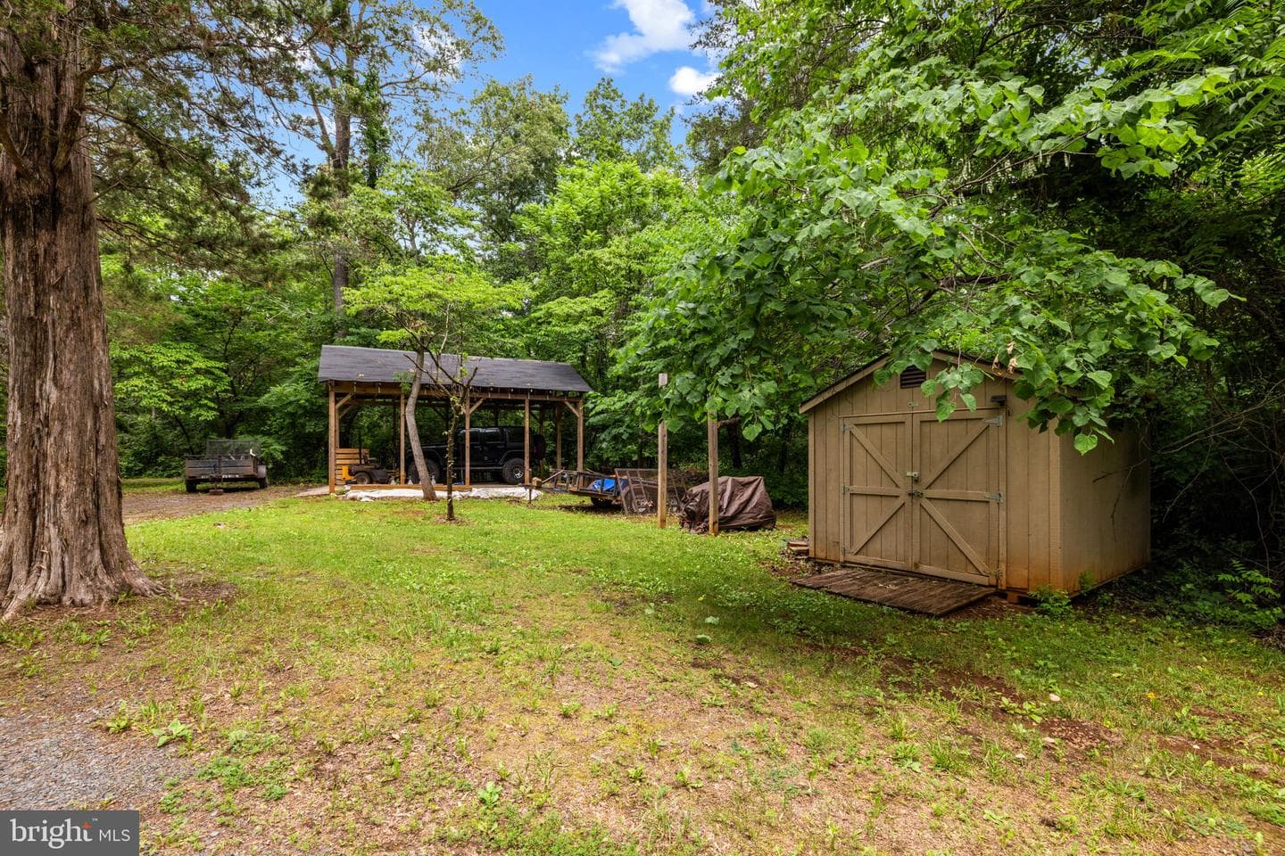 9448 Green Road photo 82