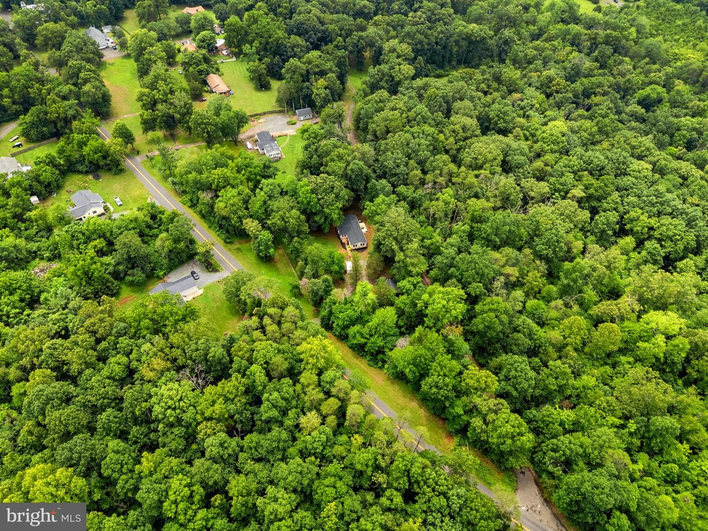 9448 Green Road photo 86