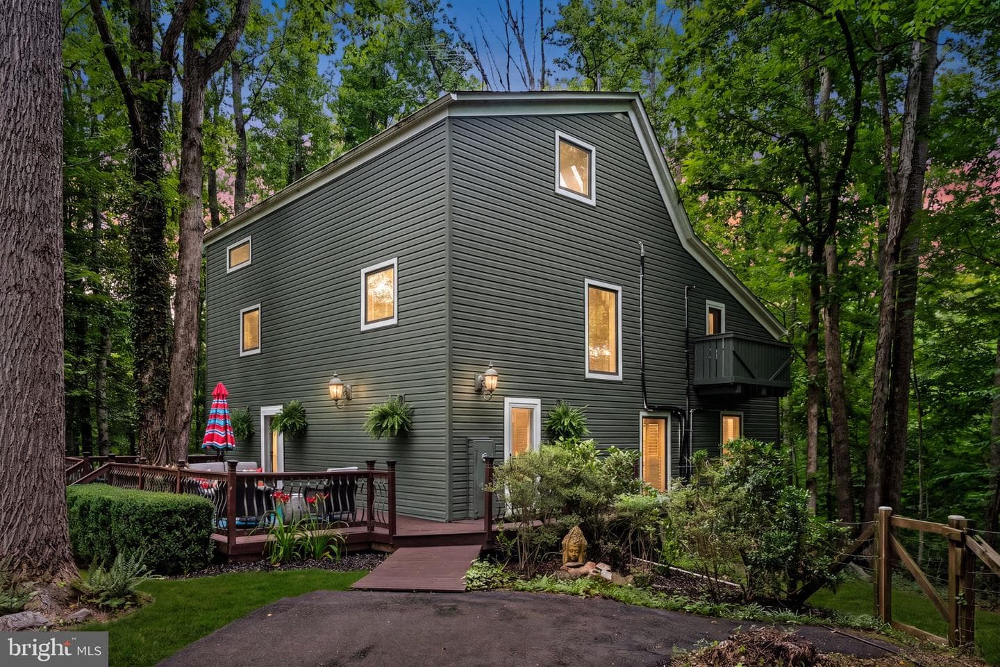 9914 Crest Court, Marshall