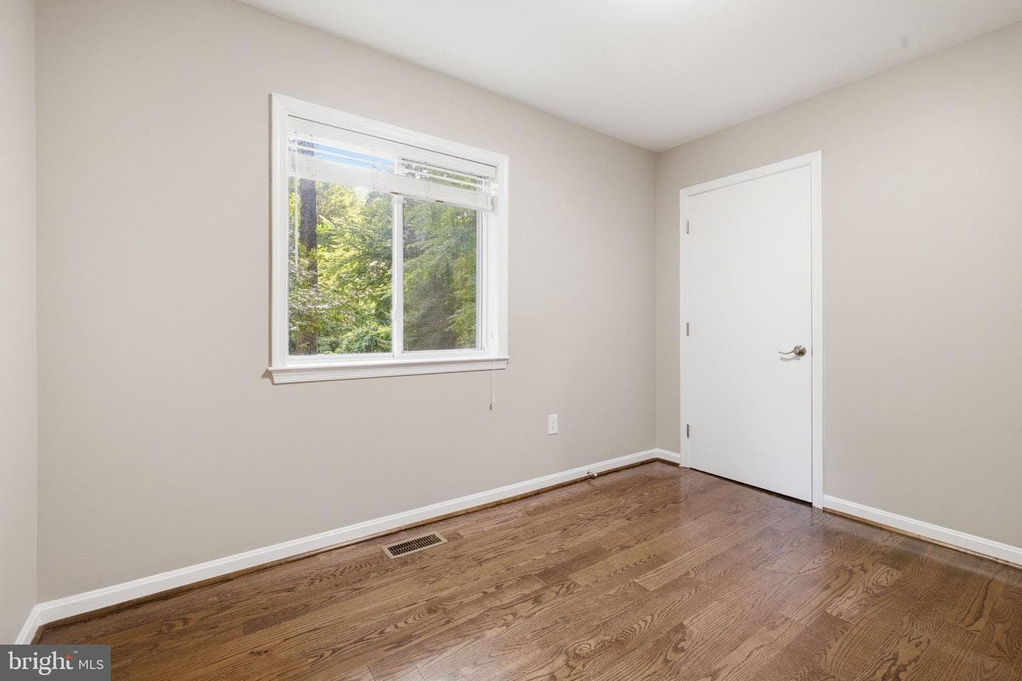 7371 Crown Lane photo 20