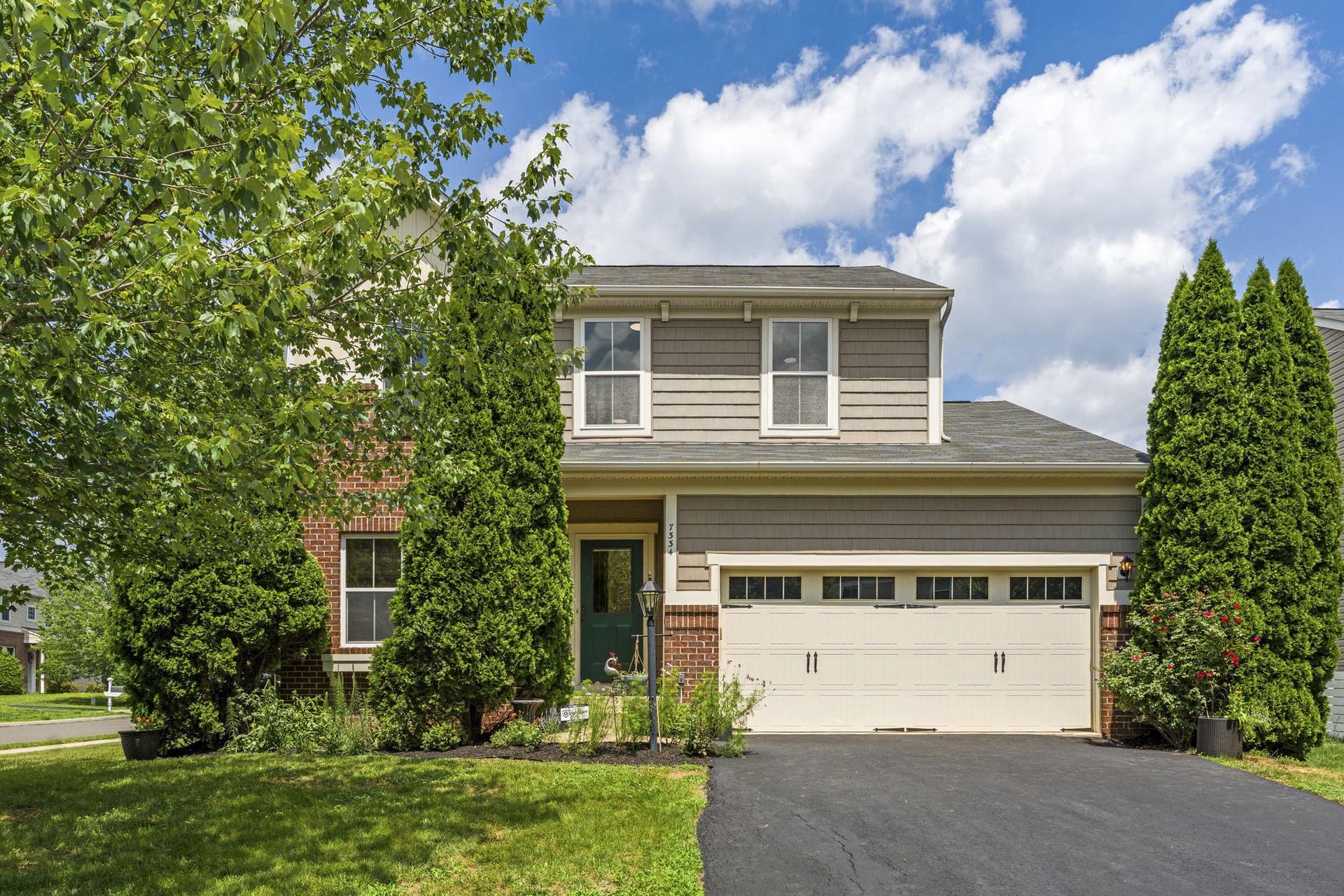 7334 Lake Willow Court photo 1