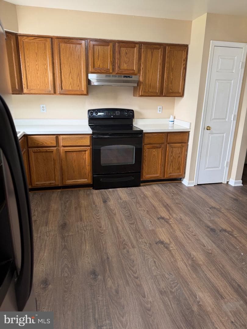 6391 Waterdale Court photo 30