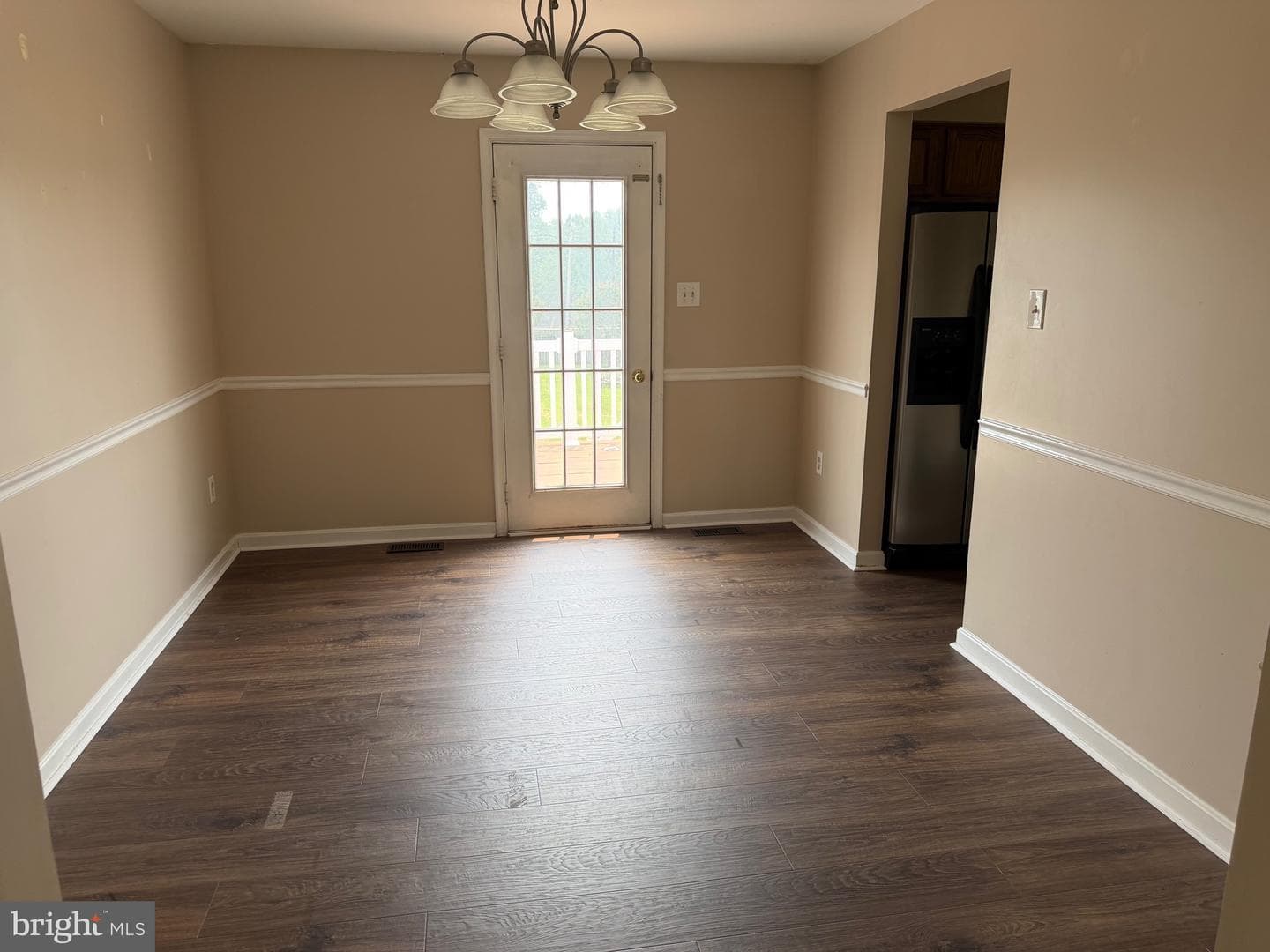 6391 Waterdale Court photo 32