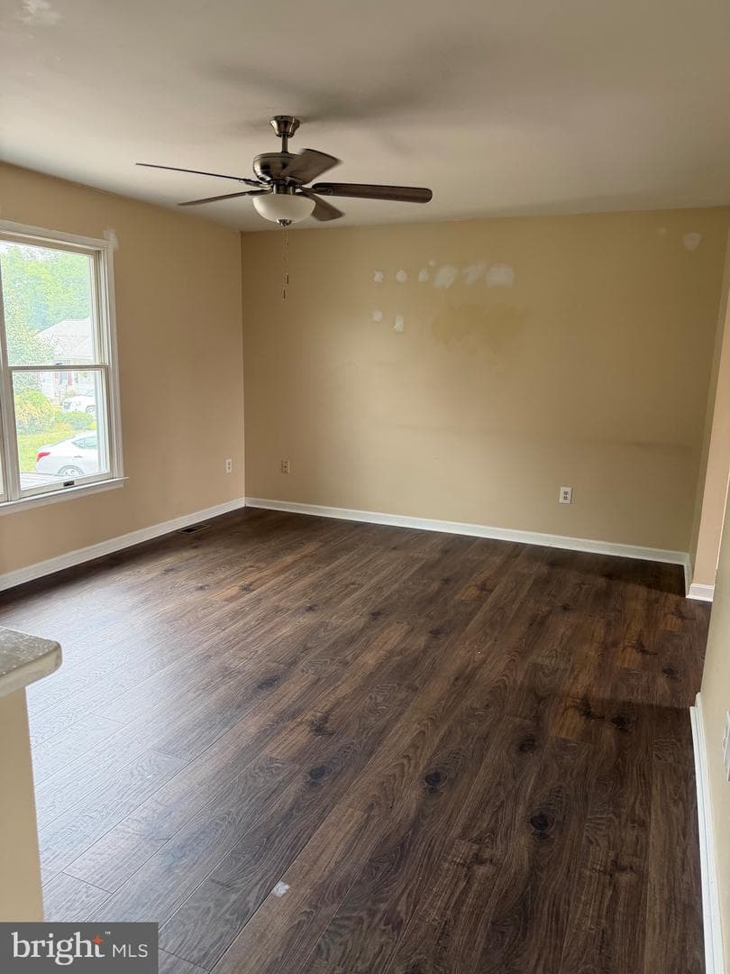 6391 Waterdale Court photo 35