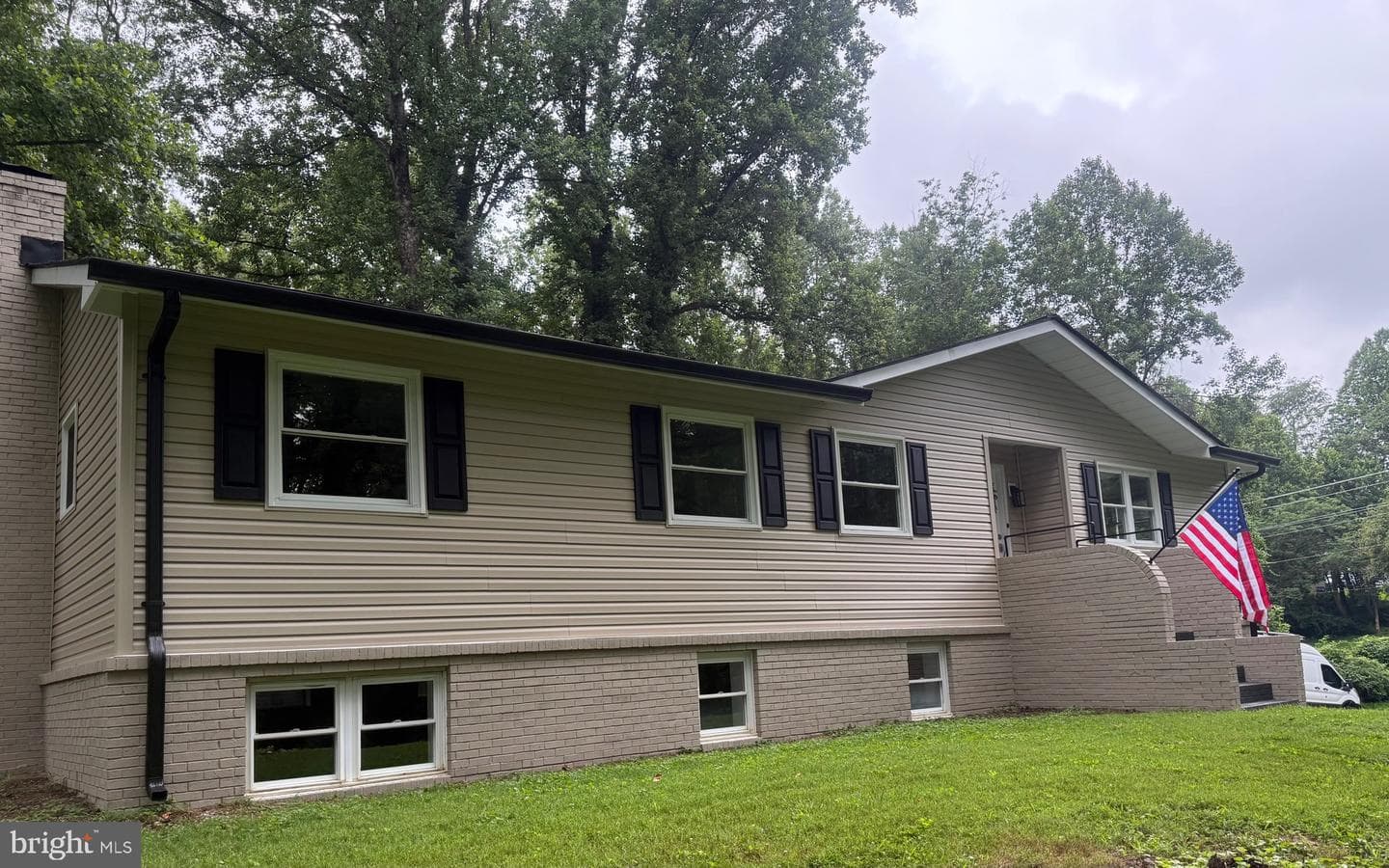 8093 Meetze Road photo 32