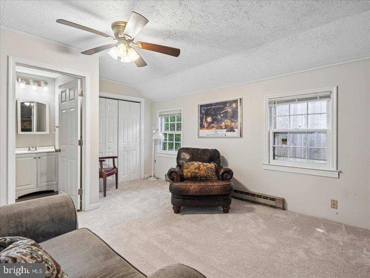 4247 Warren Street photo 23