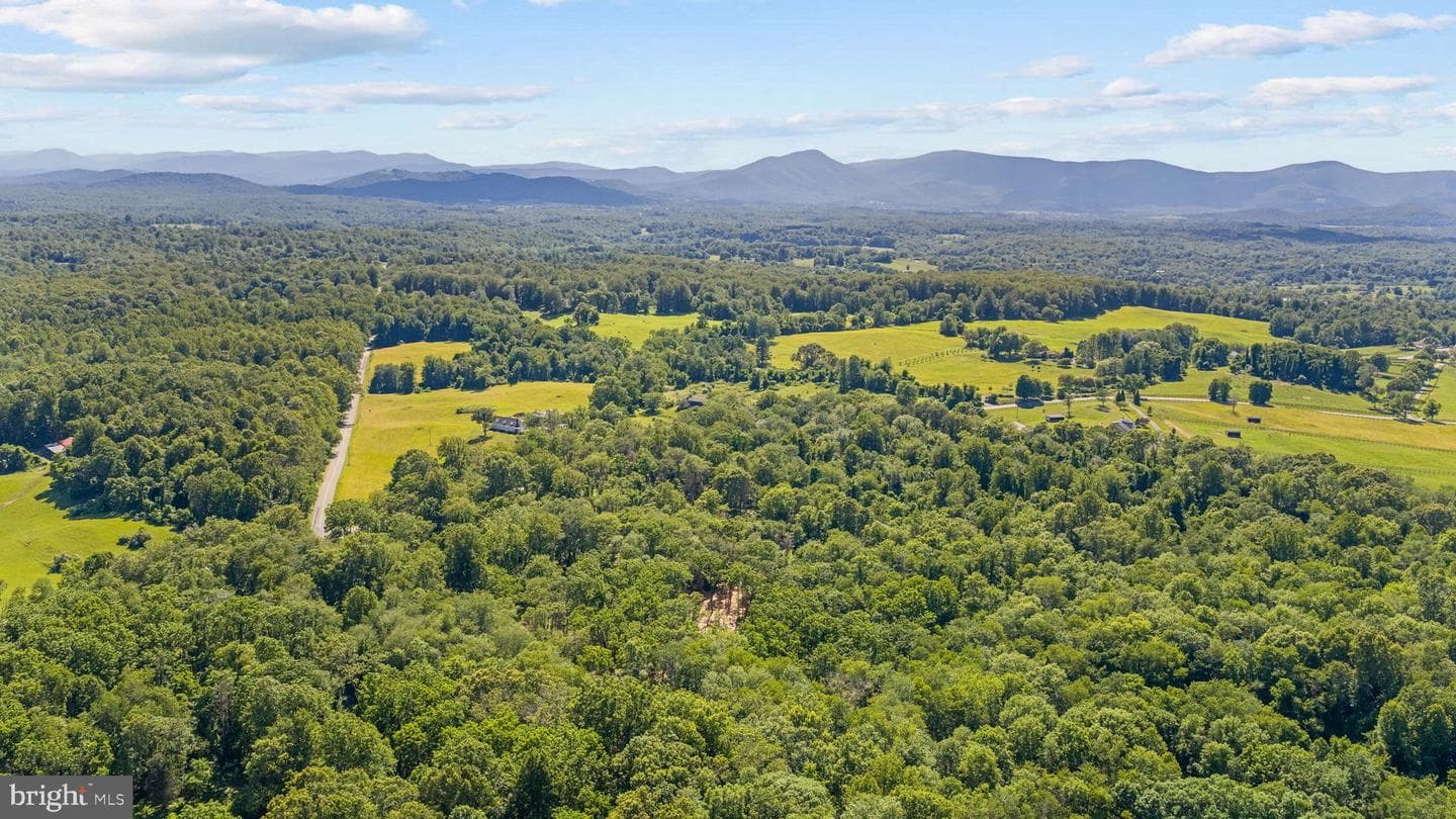 Crest Hill Road photo 15