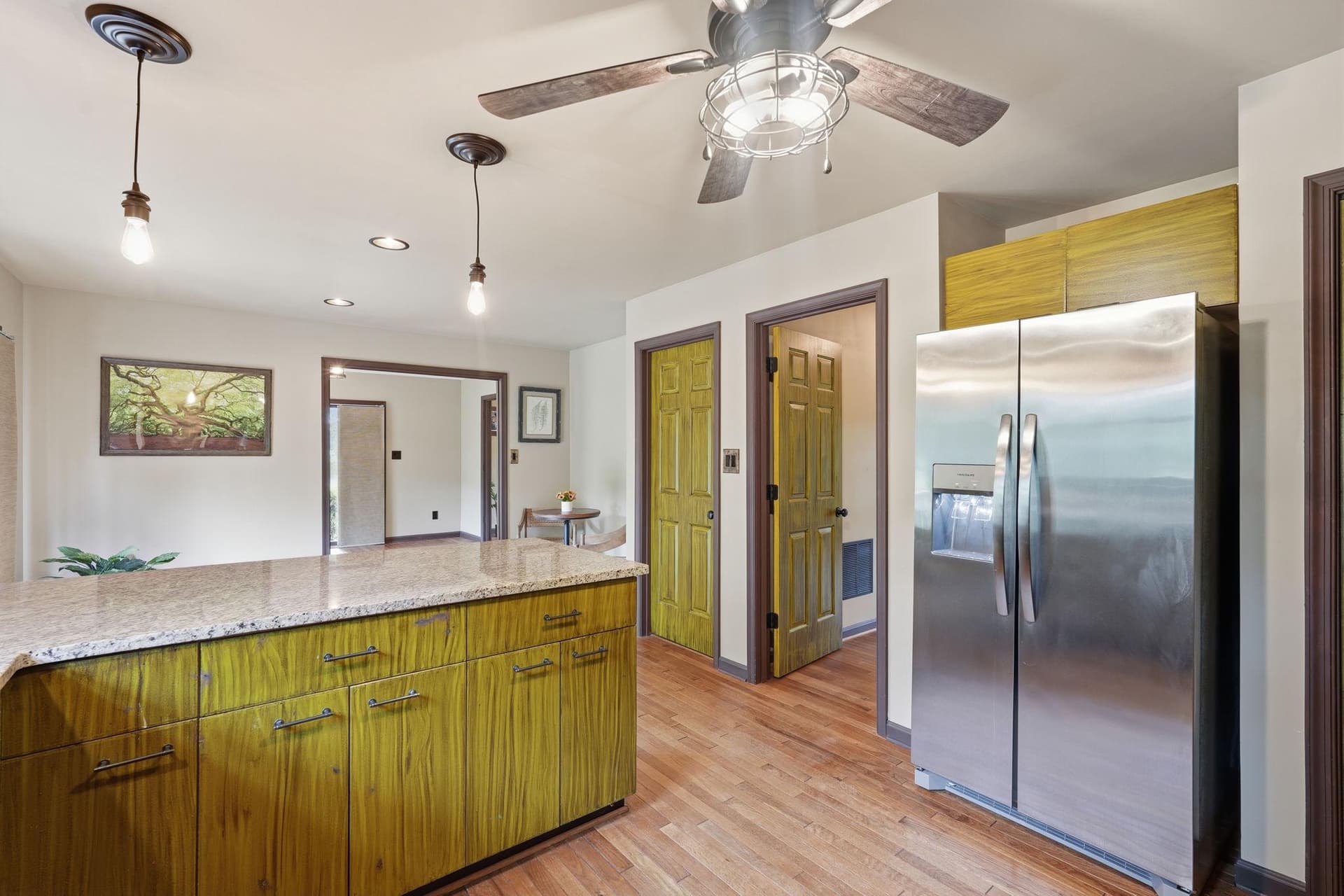 10414 Skyline Avenue photo 12