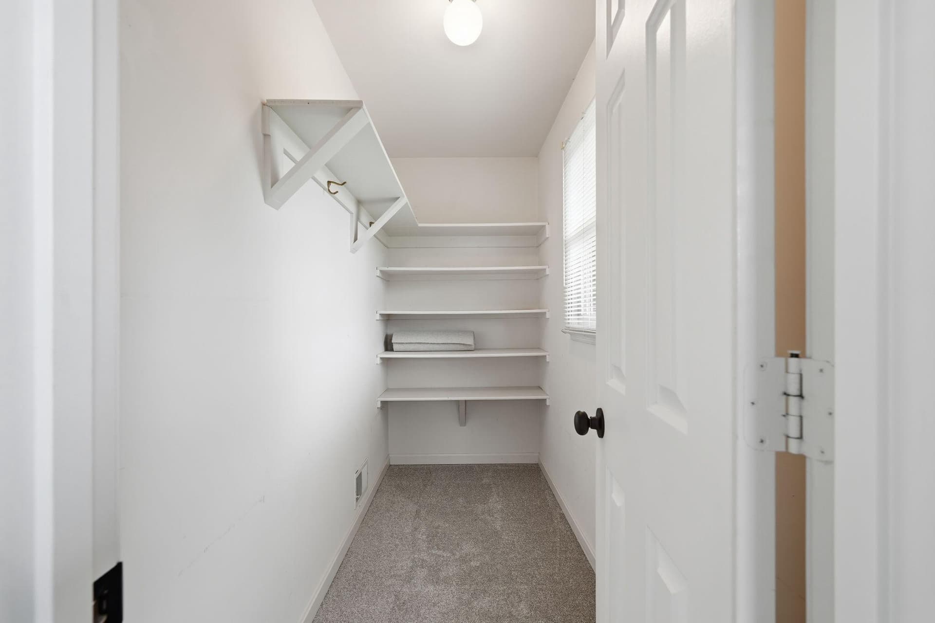 10414 Skyline Avenue photo 38