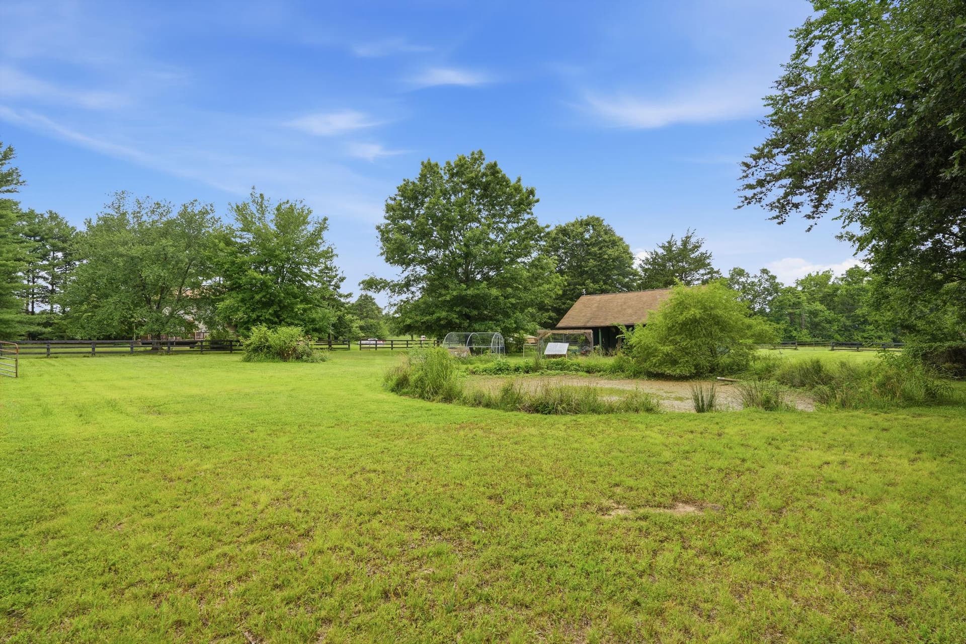 10414 Skyline Avenue photo 8