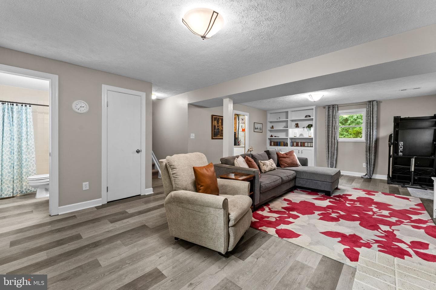 5576 Jaclyn Drive photo 32