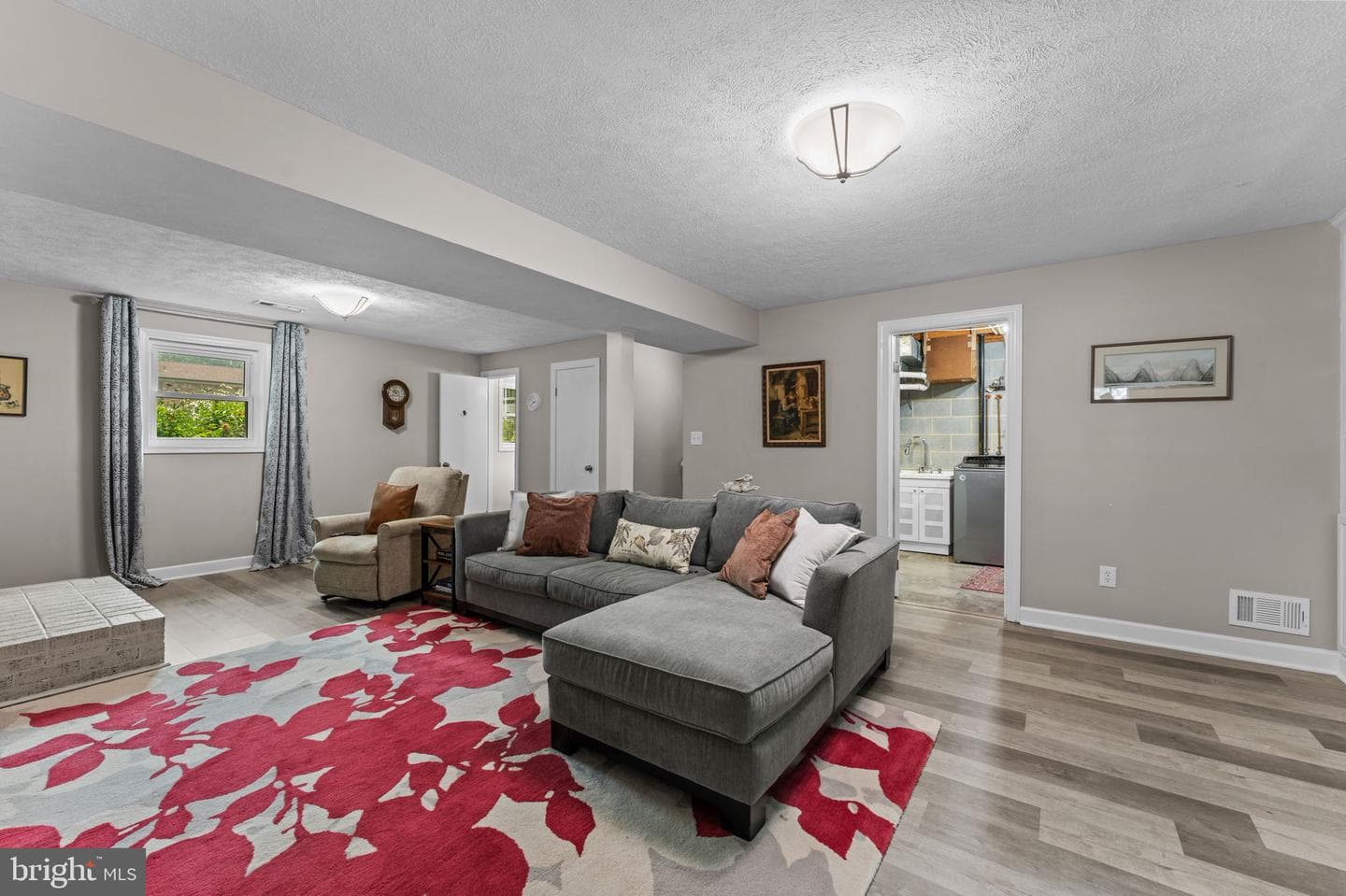 5576 Jaclyn Drive photo 34