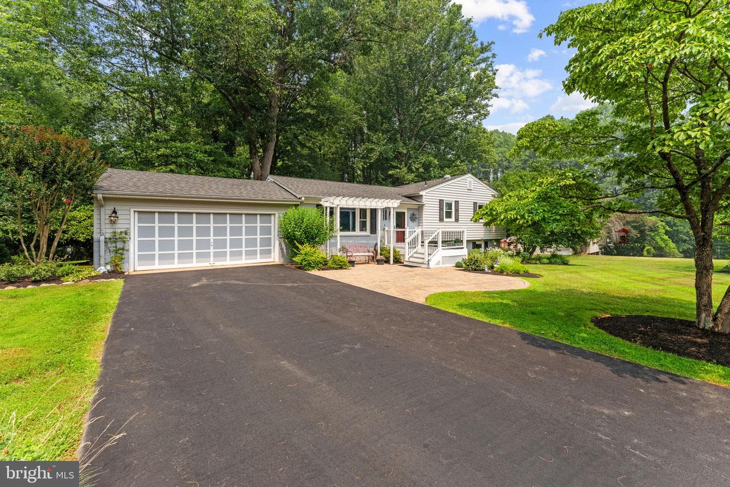 5576 Jaclyn Drive photo 9