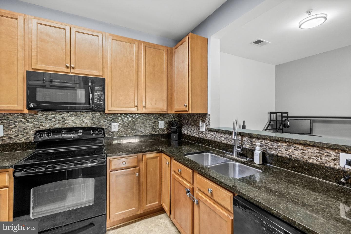 6161 Willow Place #207 photo 10