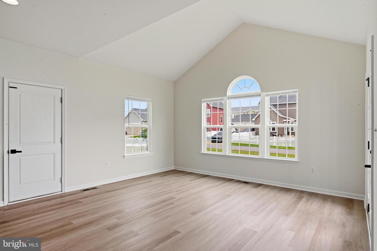2975 Revere Street photo 19