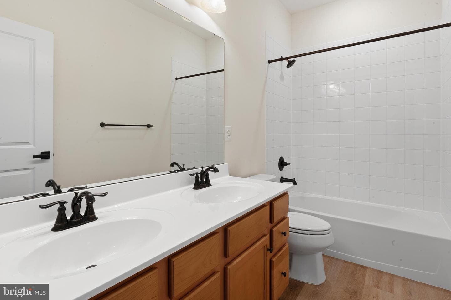 2975 Revere Street photo 45