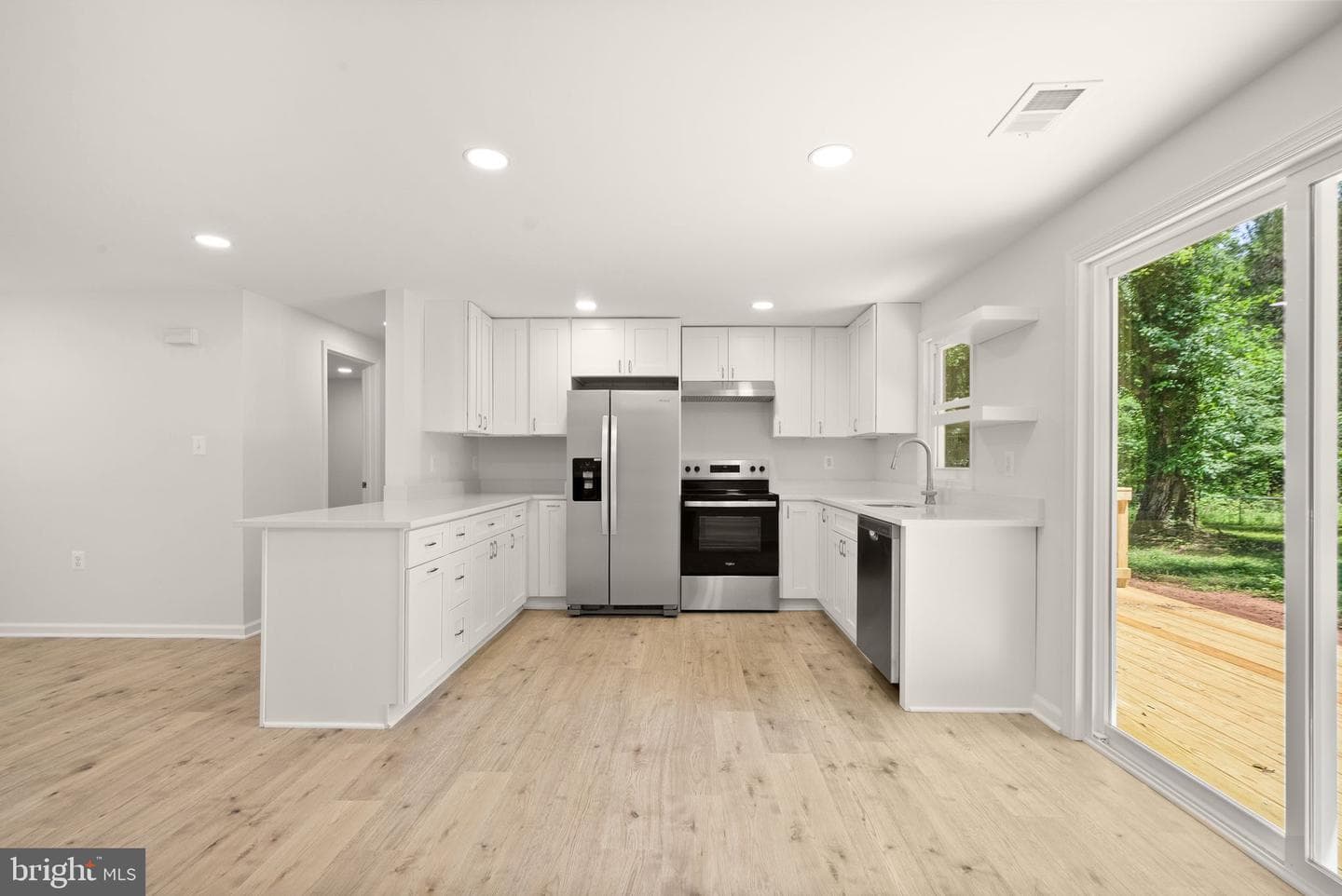 6343 Liberty Road photo 10