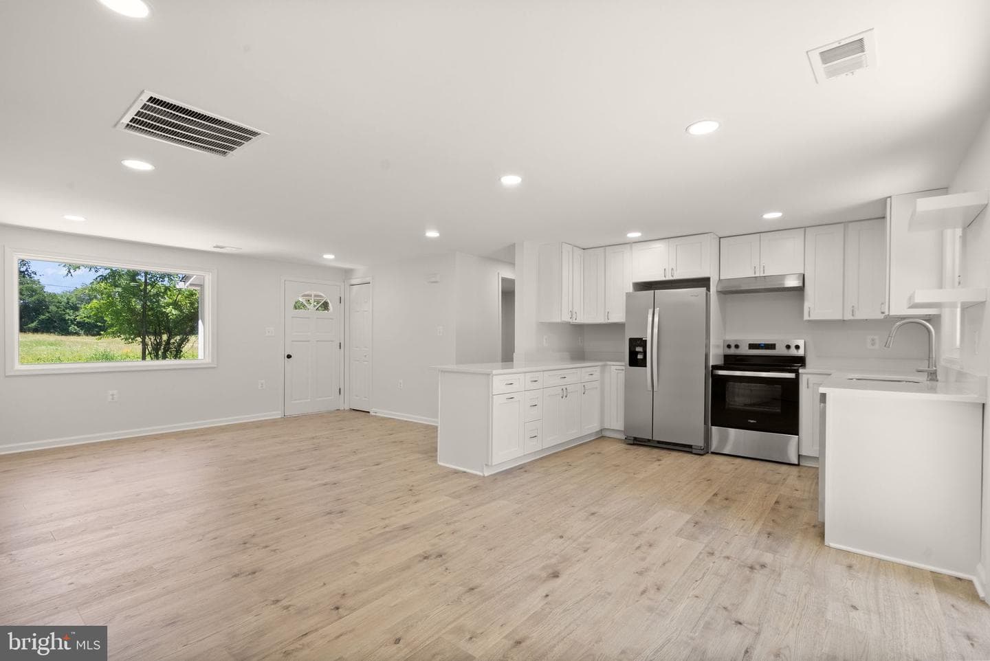 6343 Liberty Road photo 12
