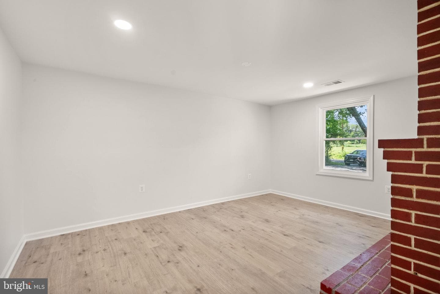 6343 Liberty Road photo 14