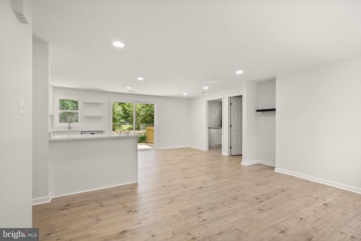 6343 Liberty Road photo 5
