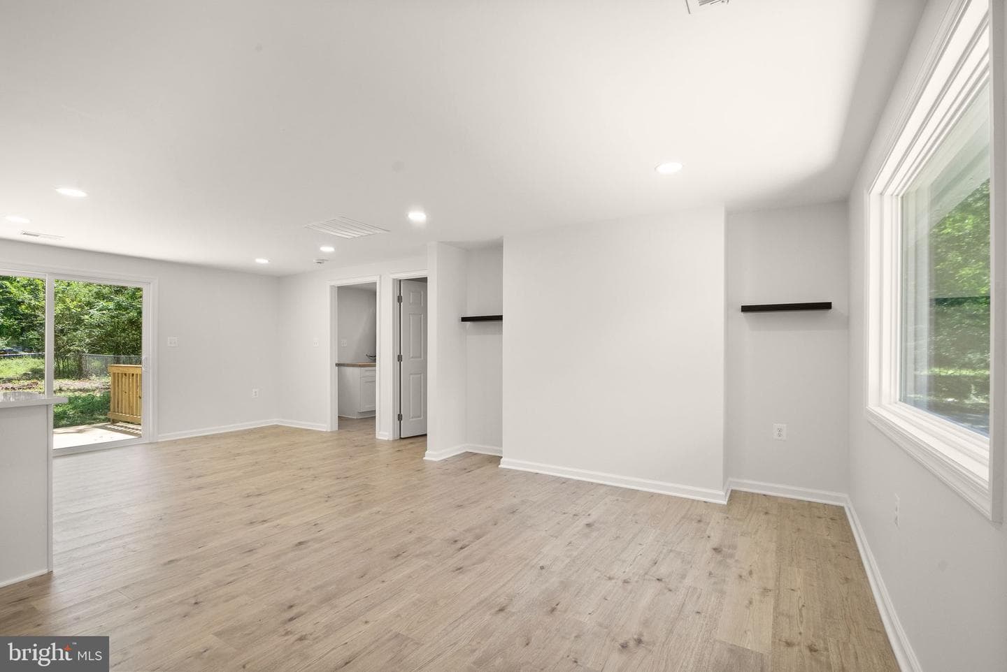 6343 Liberty Road photo 6