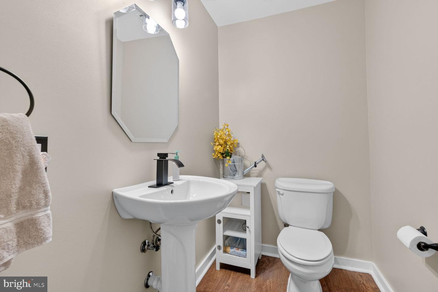 7114 New Kensington Court photo 29