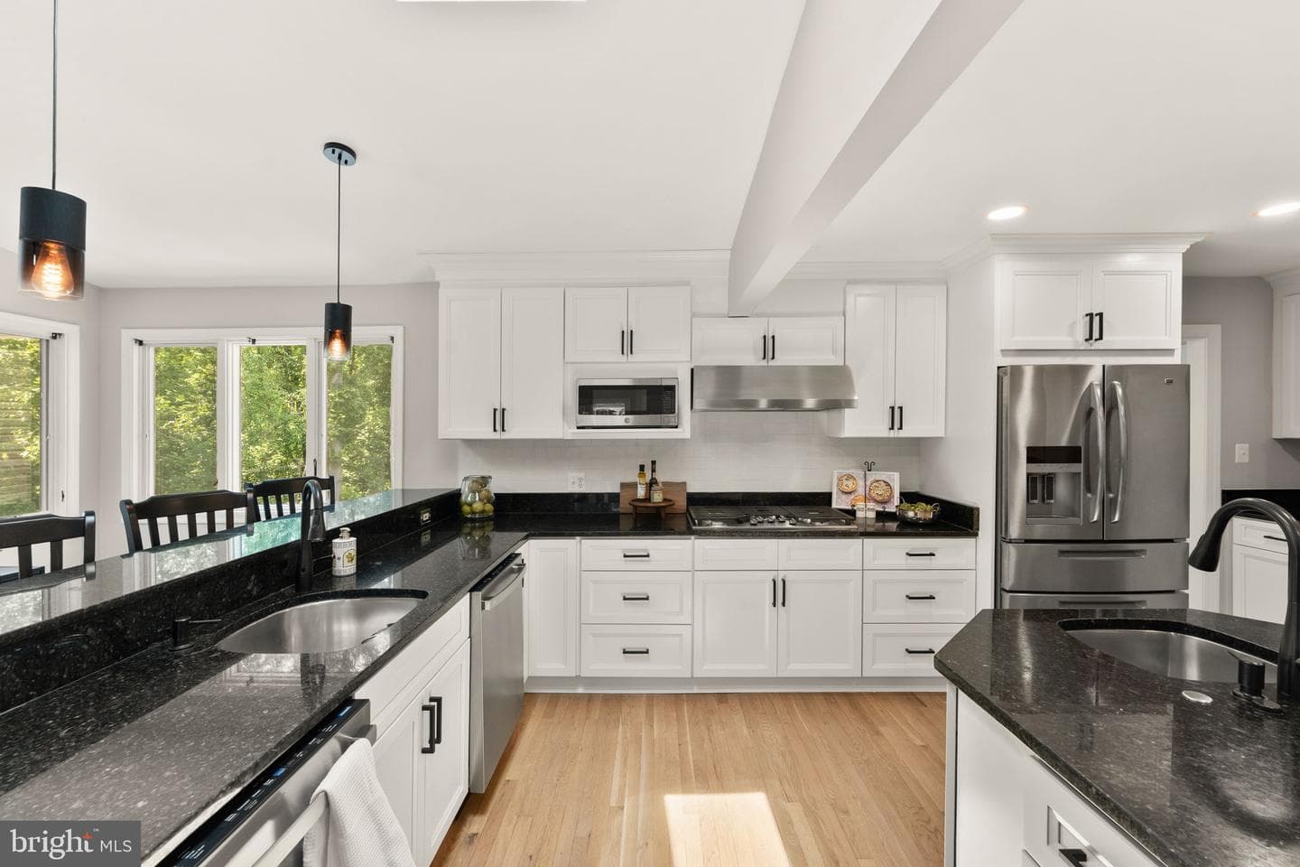 7154 Chesterfield photo 37
