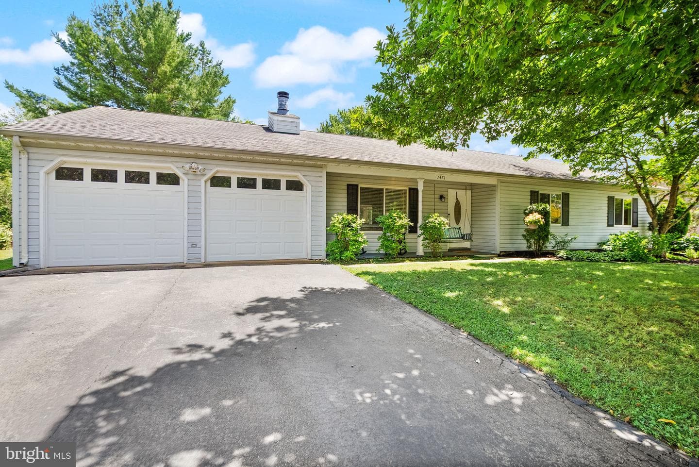 7471 Cedar Knolls Drive photo 1
