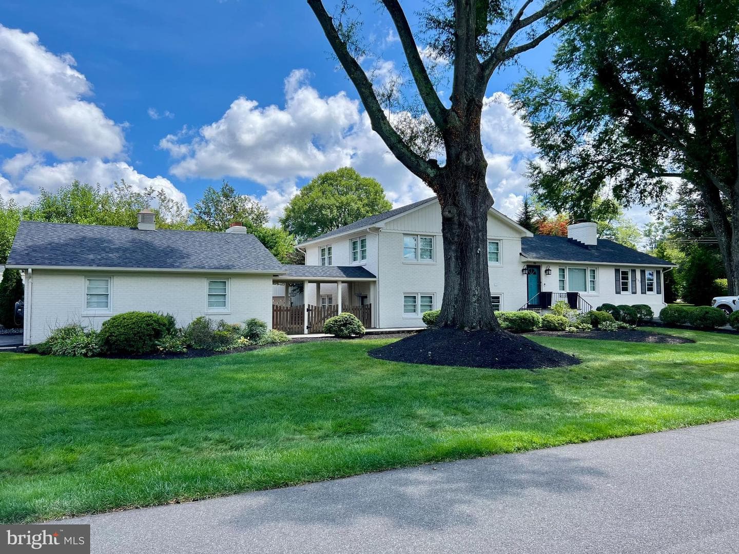 193 Dover Road photo 1