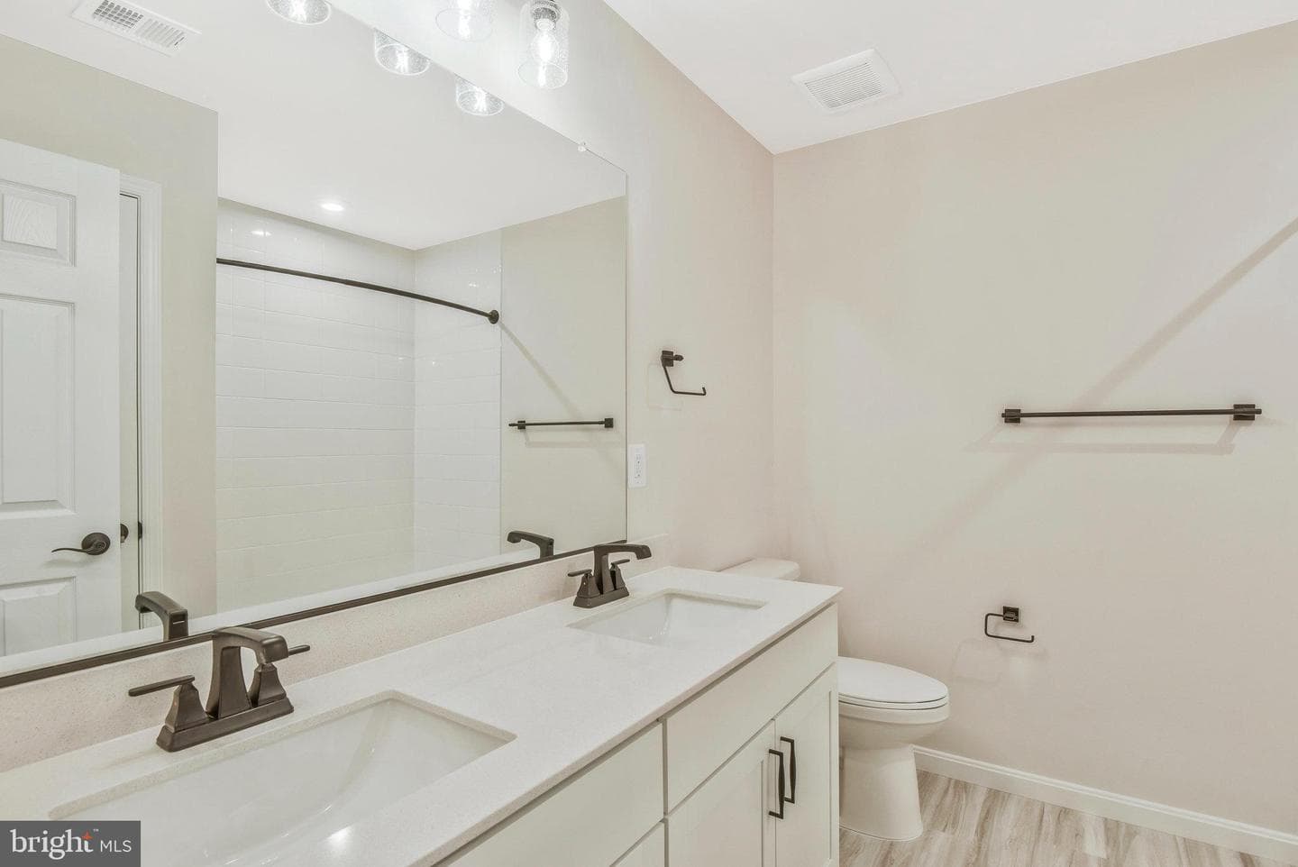 141 Poe Drive photo 27