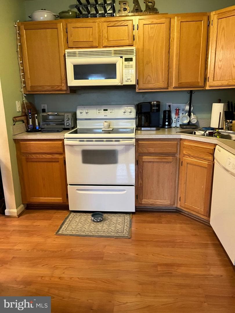 152 Brookland Court photo 3