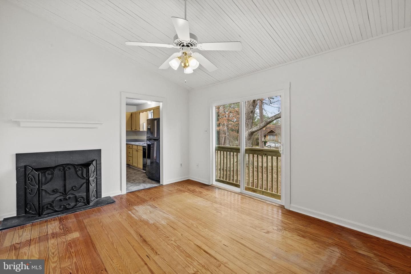 106 Greenwood Court photo 6