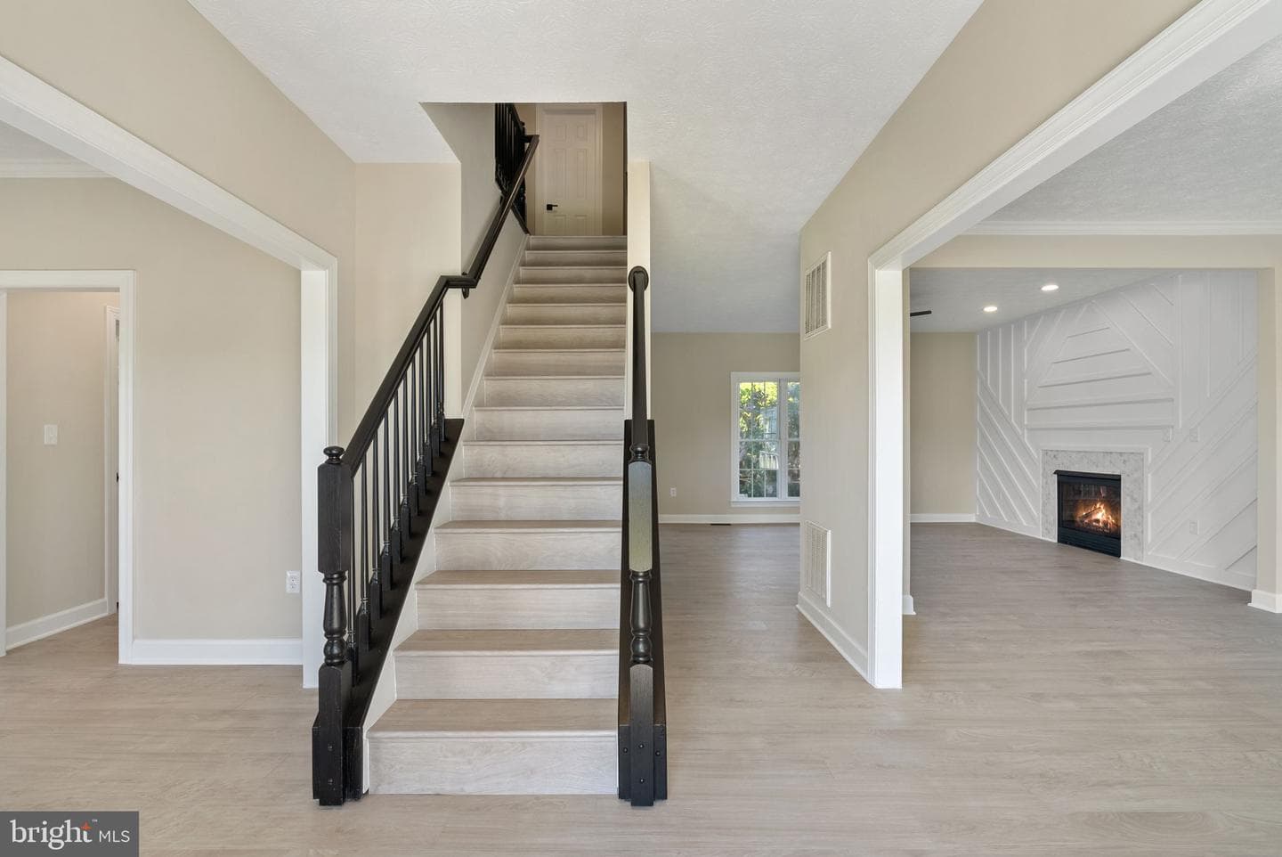 207 Clydesdale Drive photo 6