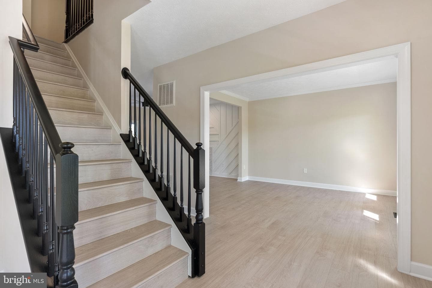 207 Clydesdale Drive photo 7
