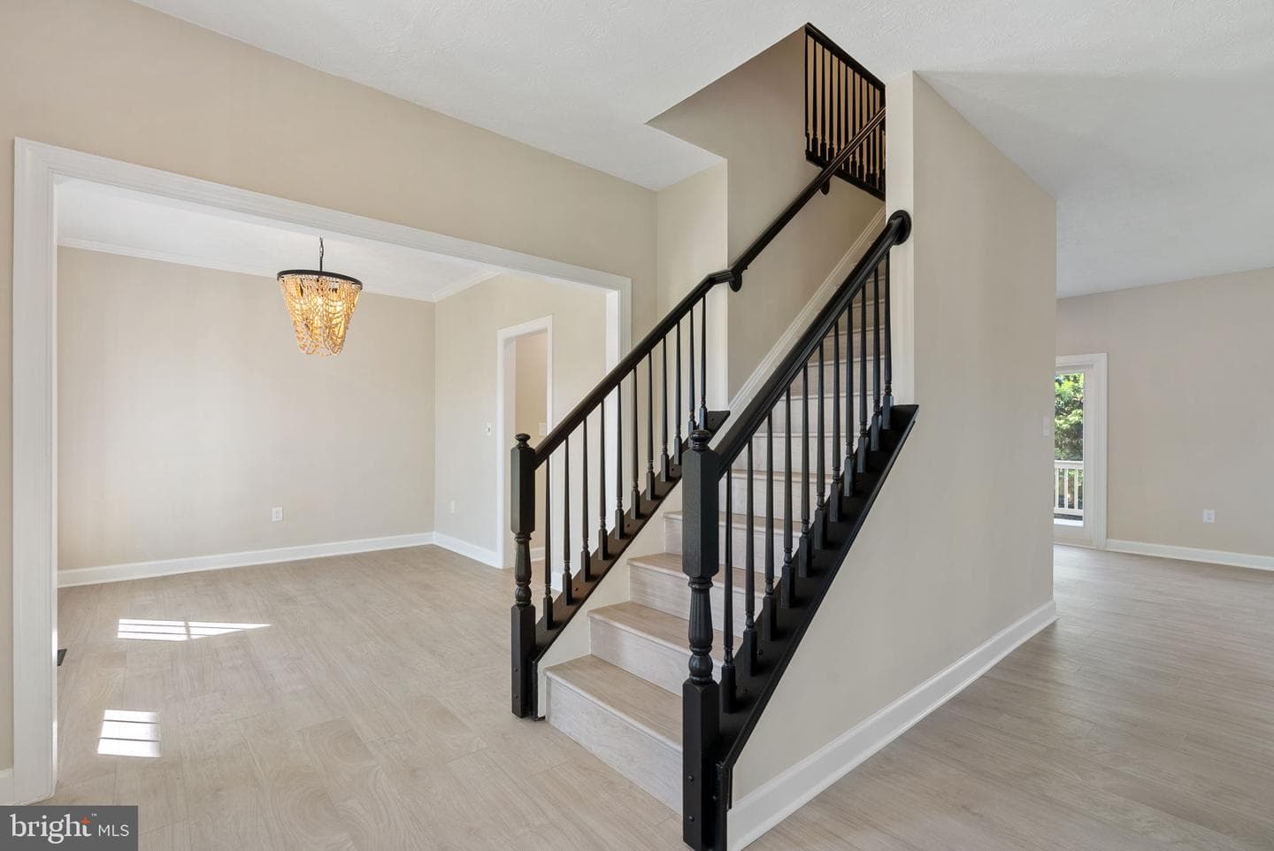 207 Clydesdale Drive photo 8