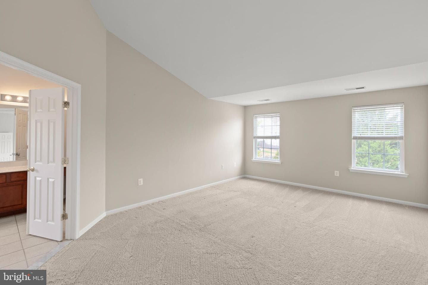 204 Rebecca Drive photo 37