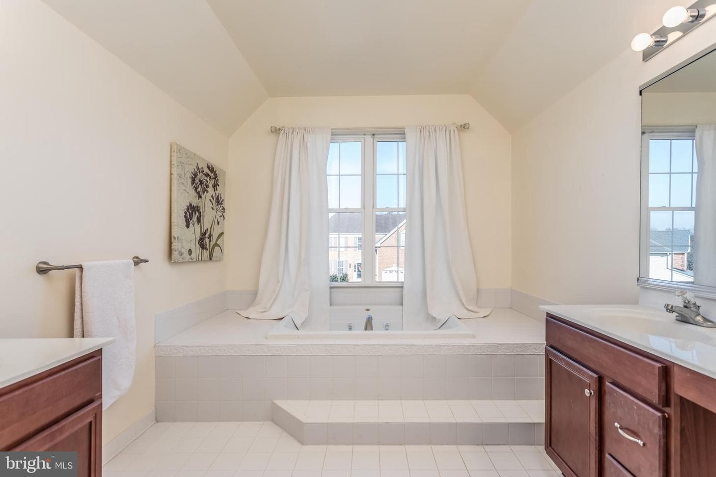 102 Norfolk Court photo 24