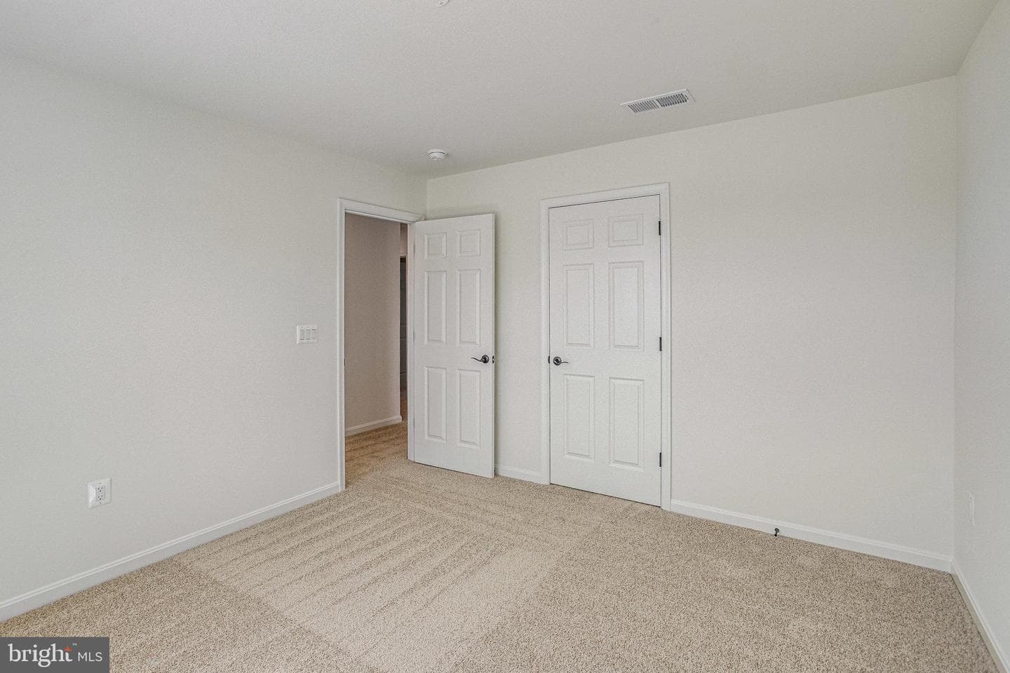 120 Midsummer Lane photo 26