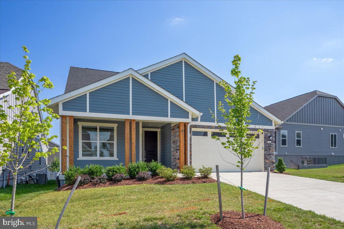 112 Stonecrop Court photo 1