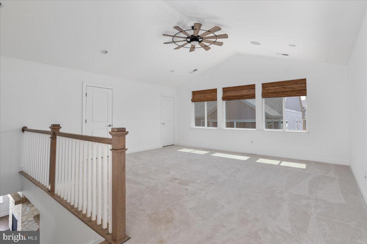112 Stonecrop Court photo 23