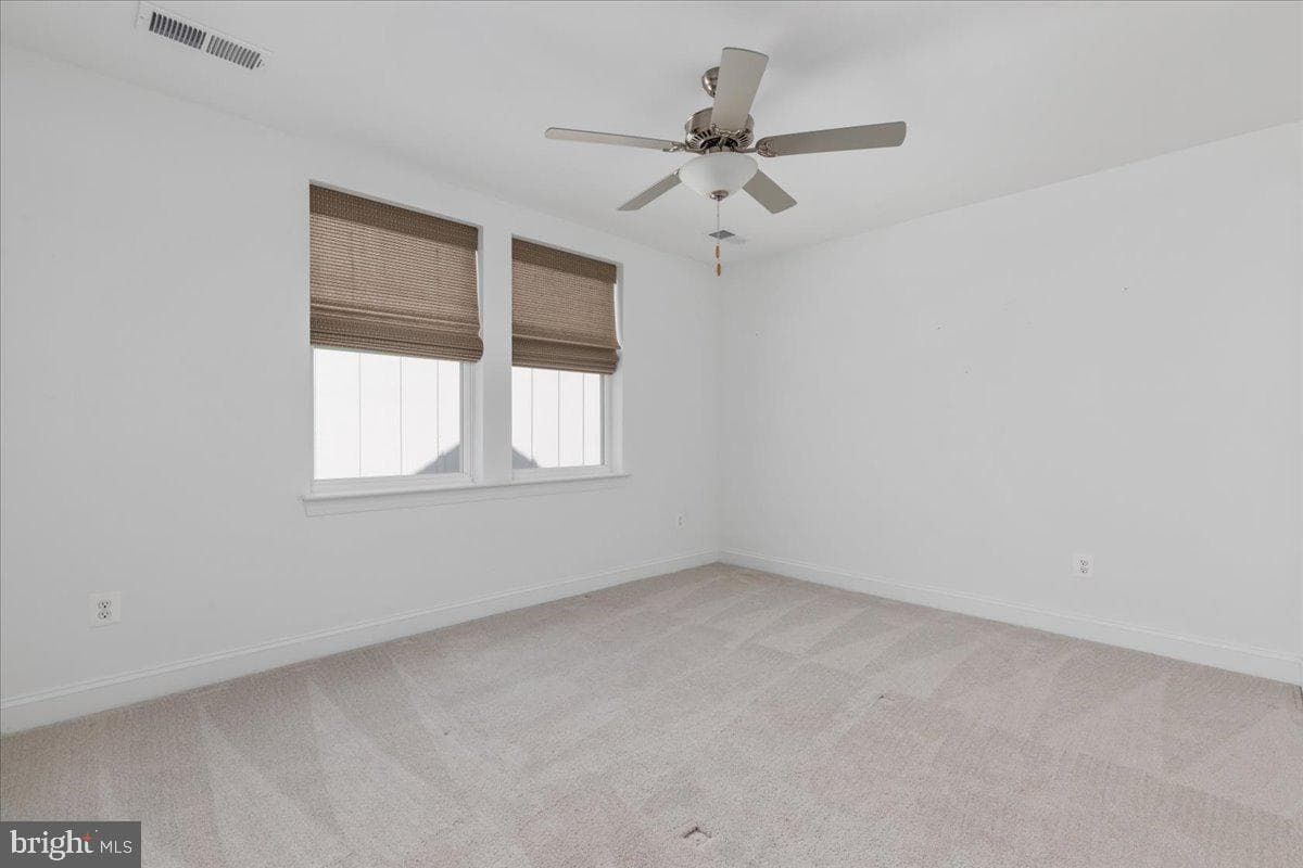 112 Stonecrop Court photo 24