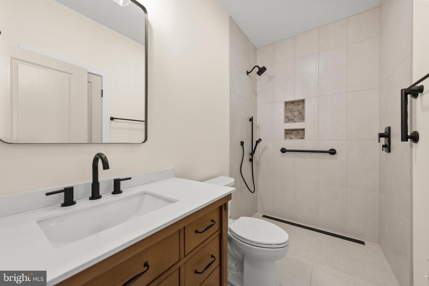 303 Summerfield Drive photo 20