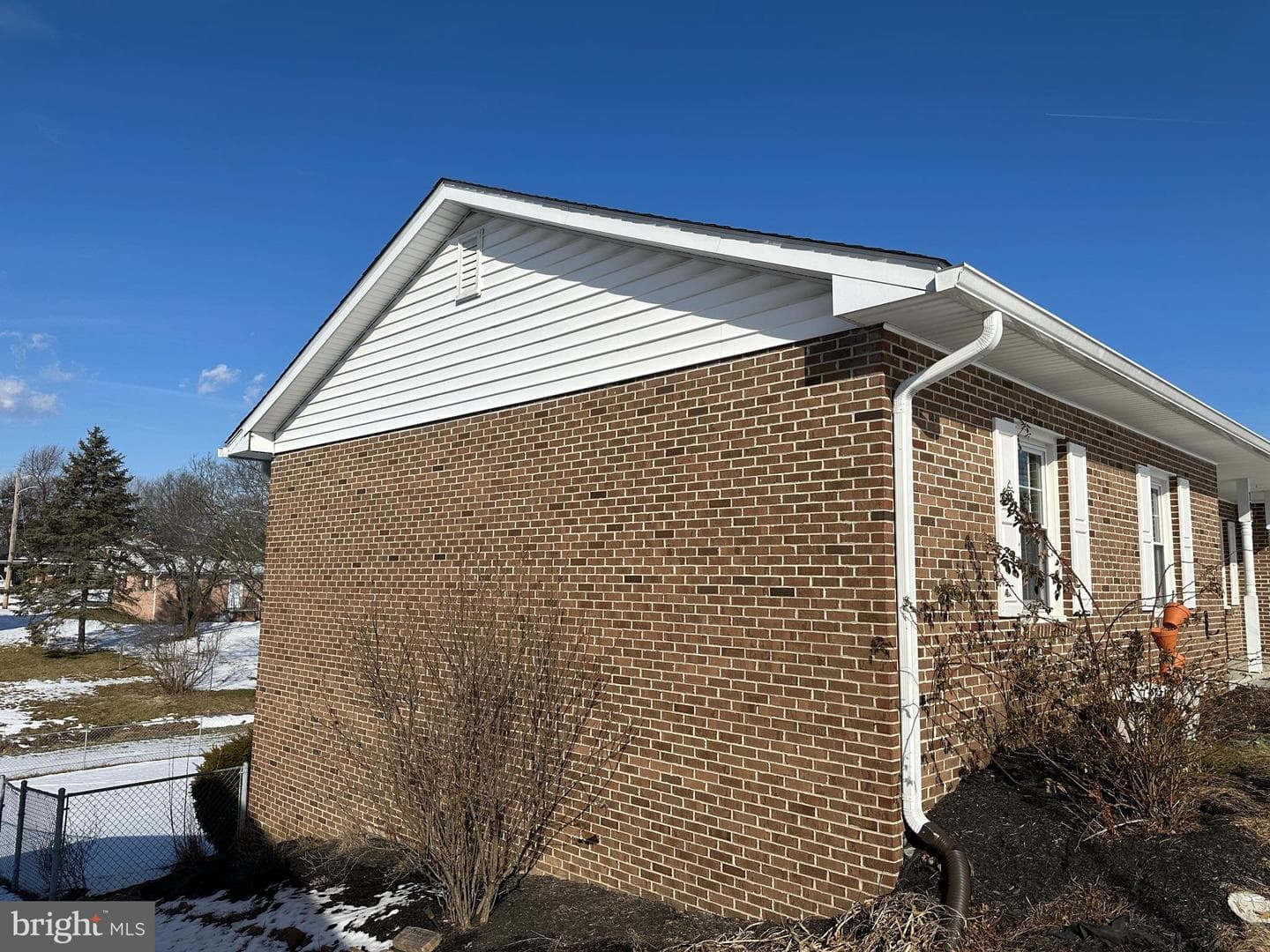 108 Kern Circle photo 3