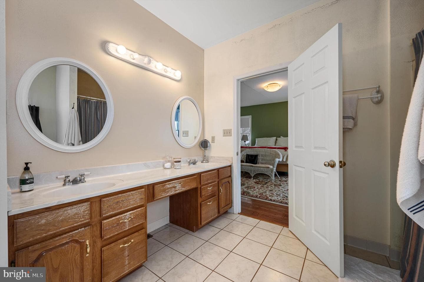 267 Masterpiece Lane photo 32